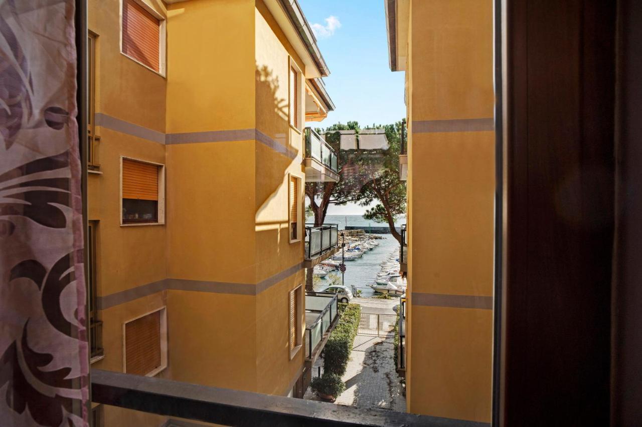 Casa Laura Elena Apartamento San Bartolomeo Al Mare Exterior foto