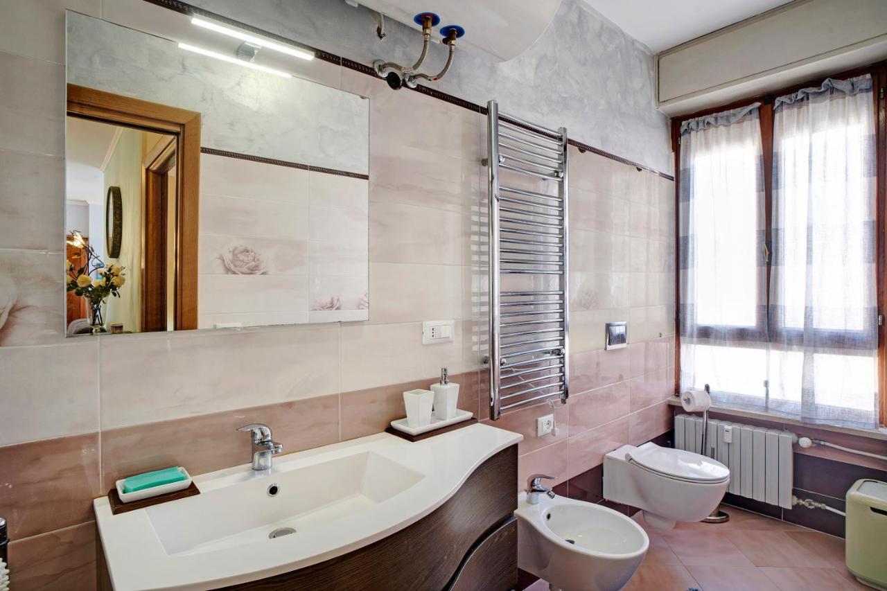 Casa Laura Elena Apartamento San Bartolomeo Al Mare Exterior foto